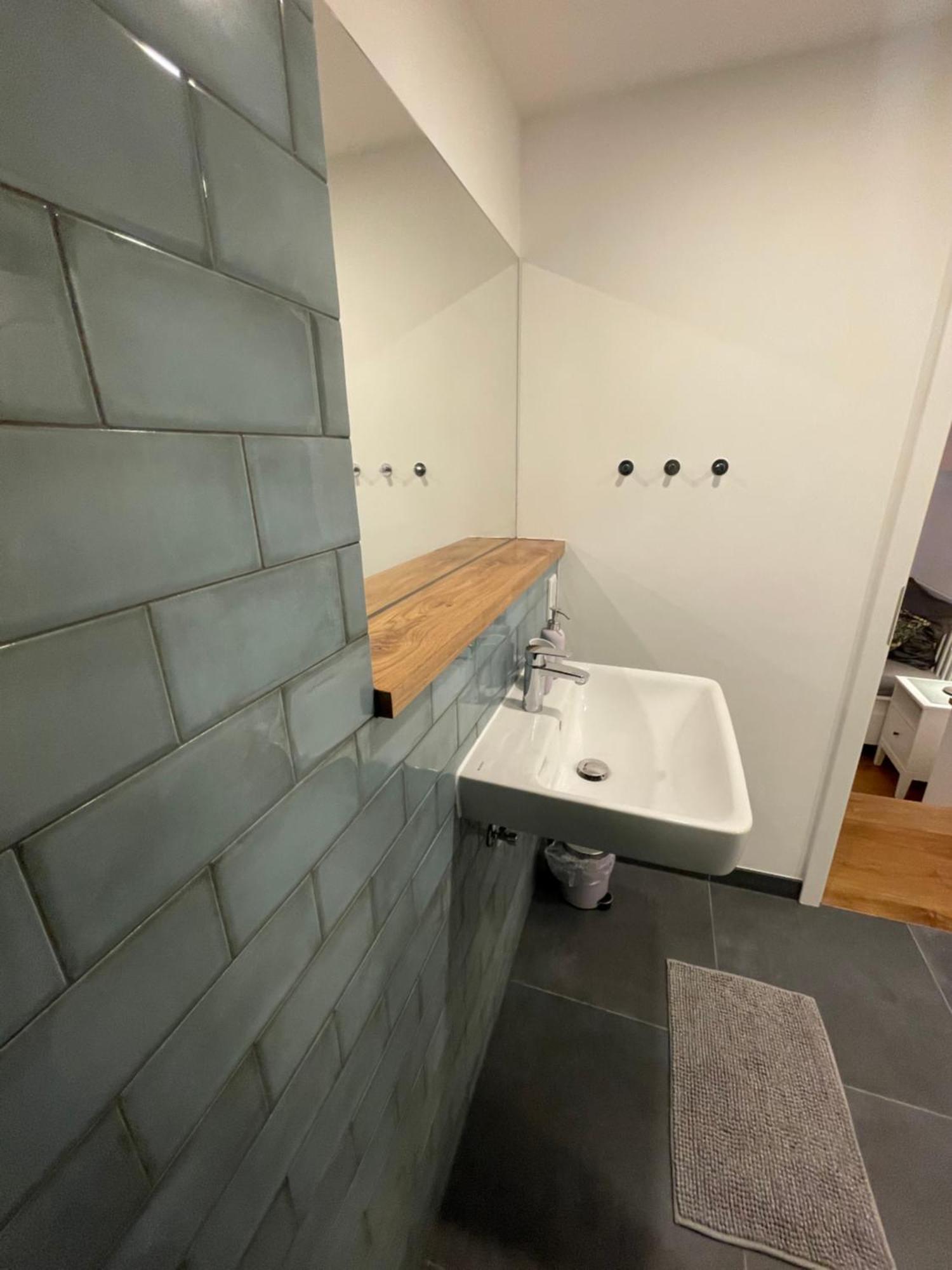 Boutique Hotel Pension Luisengruen Kueche 1Gbs Wlan Netflix Disney Magentatv Chemnitz Exterior photo